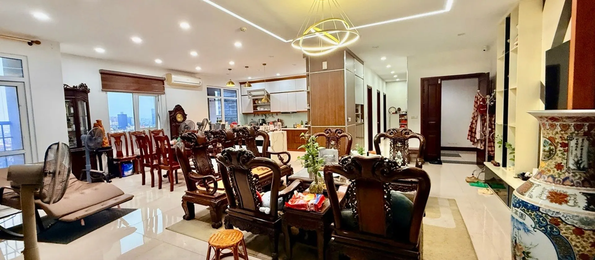 Bán căn hộ chung cư cao cấp Phường Yên Hòa Hà Nội, tầng trung, 3 phòng ngủ, lô góc thoáng mát... Bán căn hộ chung cư tại Yên Hòa, Hà Nội 01