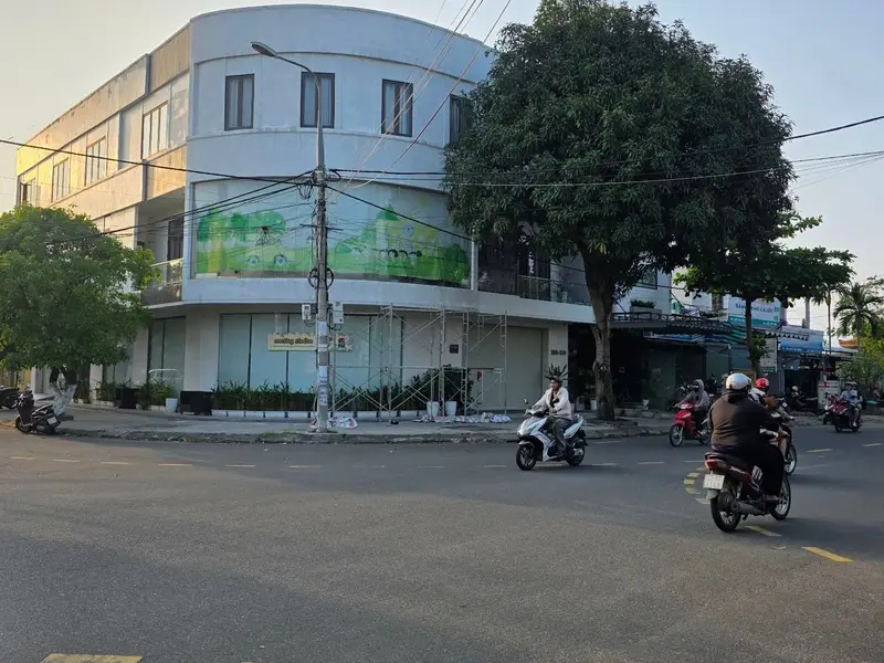 Cơ hội sở hữu tòa nhà góc 2 mặt tiền đắc địa tại Cẩm Lệ Đà Nẵng... Bán nhà mặt phố tại Hòa Xuân, Đà Nẵng 01