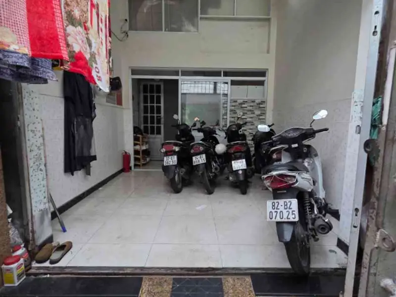 Cơ hội sở hữu nhà 5 tầng kinh doanh đắc địa tại Hòa Hảo với giá cực tốt... Bán nhà riêng tại Diên Hồng, Hồ Chí Minh 01