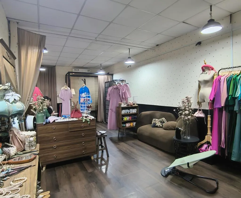 Bán nhà 2 tầng hẻm thông mặt tiền rộng tại Quận 3 diện tích 60m²... Bán nhà riêng tại Phú Nhuận, Hồ Chí Minh 01