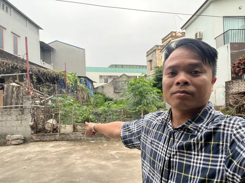 VỊ TRÍ : MẢNH ĐẤT ĐẸP VÔ CÙNG GẦN TRƯỜNG CAO ĐẲNG CƠ ĐIỆN VÀ THUỶ LỢI.
đường thông oto tải tránh p... Bán đất tại Khoái Châu, Hưng Yên 01