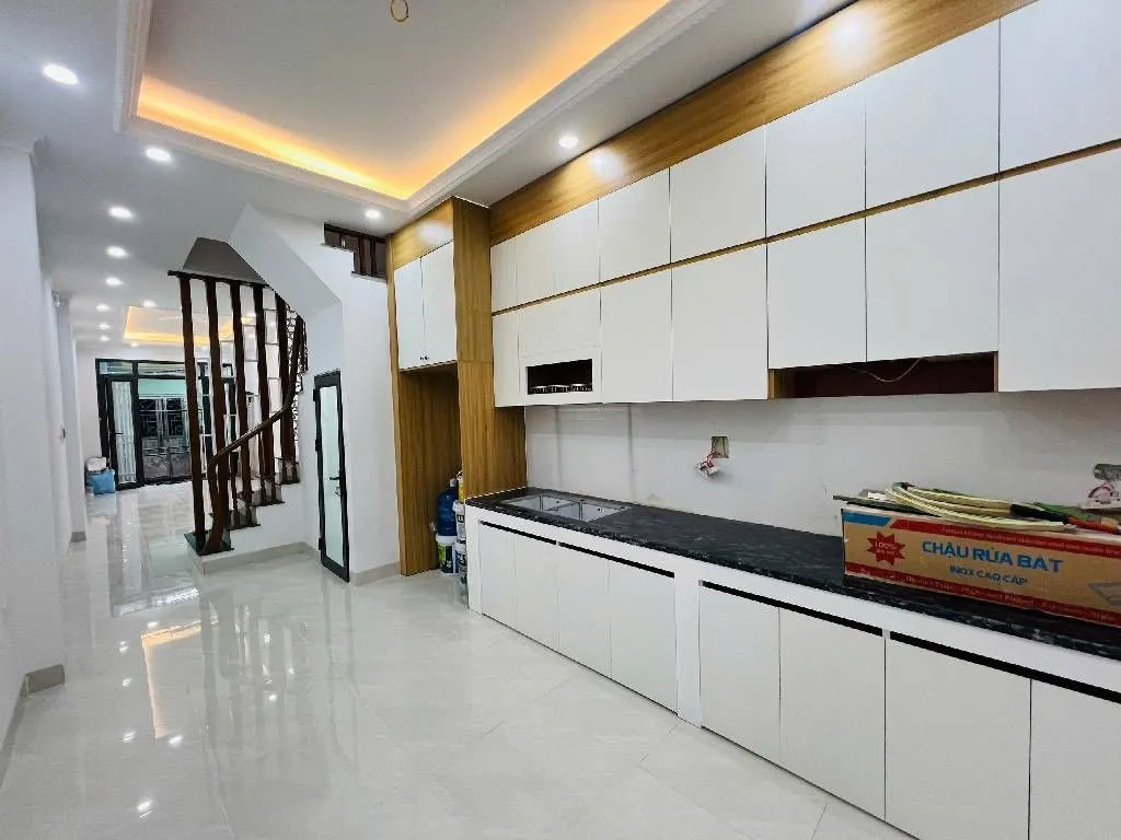 Nhà 4 tầng tiện nghi, ô tô gần, giá hợp lý tại Thanh Trì... Bán owner_side tại Ngọc Hồi, Hà Nội 01