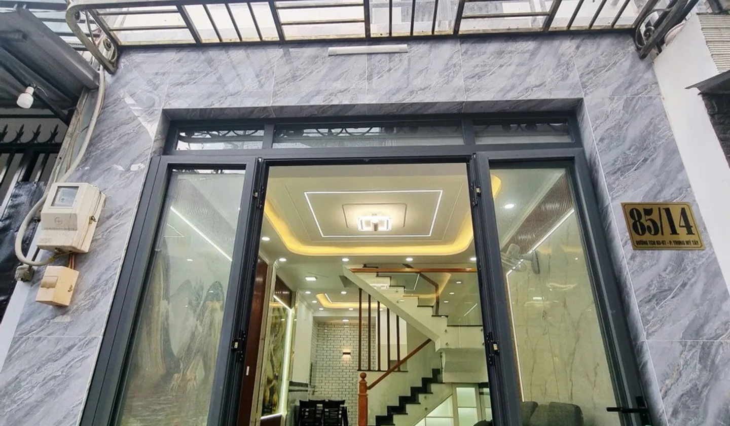Bán nhà riêng Quận 12 hẻm xe hơi, diện tích 42m2, 2 phòng ngủ, pháp lý chuẩn... Bán nhà riêng tại Trung Mỹ Tây, Hồ Chí Minh 01