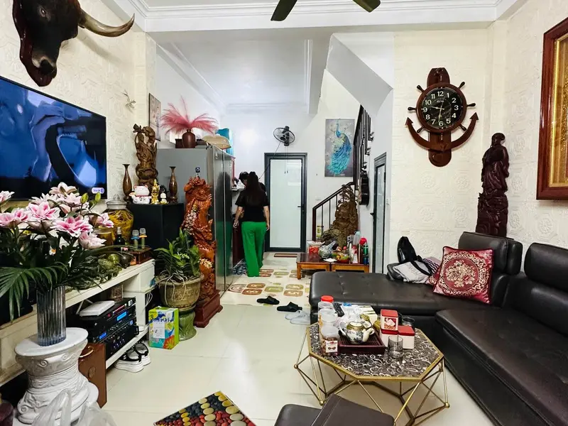 Nhà Ngô Gia Tự 2.5 tầng giá sốc, gần phố, ô tô đỗ cửa... Bán nhà riêng tại Việt Hưng, Hà Nội 01