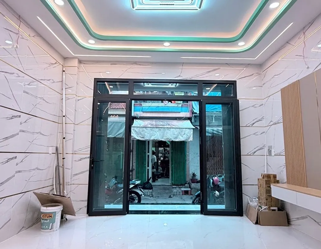 NHÀ FULL NỘI THẤT - XÂY MỚI 100% TỪ MÓNG TỚI MÁI - SÁT BÊN KHU TÔ HIỆU - LÝ THÁNH TÔNG... Bán nhà riêng tại Phú Thạnh, Hồ Chí Minh 01