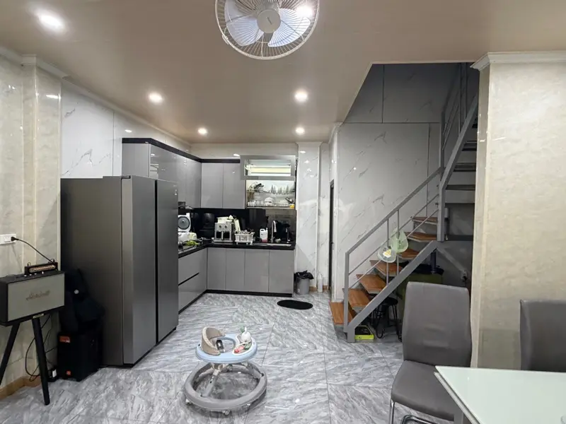 Bán nhà riêng Phường Cầu Giấy diện tích 32m², 3 tầng, ô tô vào nhà, mặt ngõ rộng... Bán nhà riêng tại Láng, Hà Nội 01