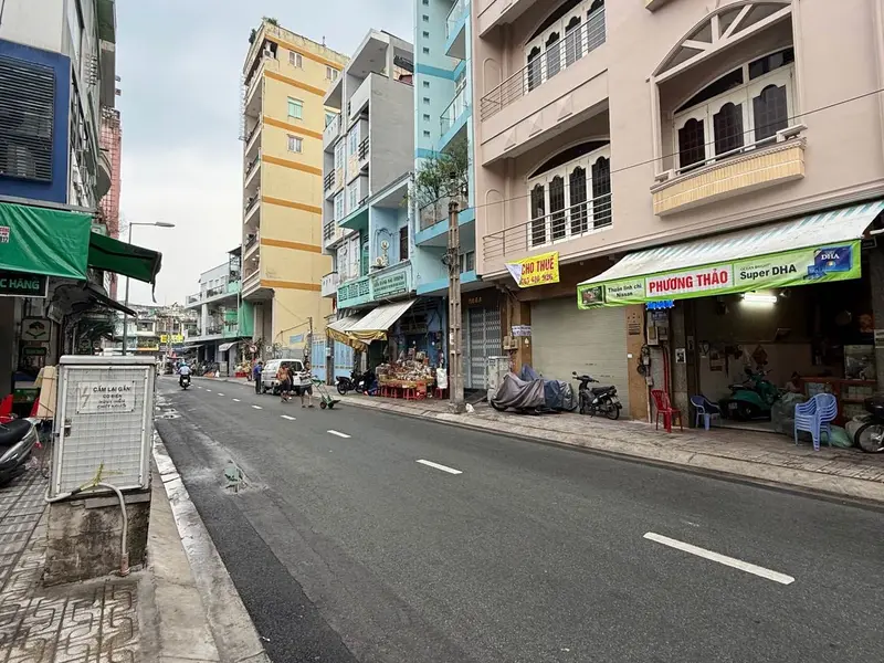 Bán nhà mặt tiền 2 tầng, diện tích 90m² tại Quận 5, TP.HCM... Bán nhà mặt phố tại Chợ Lớn, Hồ Chí Minh 01