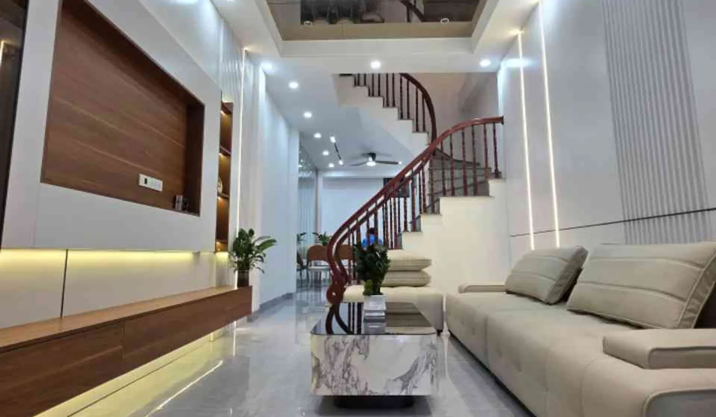 Bán nhà Bằng liệt 5 tầng 5 phòng ngủ,nhà mới, đẹp, ô tô đỗ cửa giá 9.5 tỷ... Bán nhà riêng tại Hoàng Liệt, Hà Nội 01