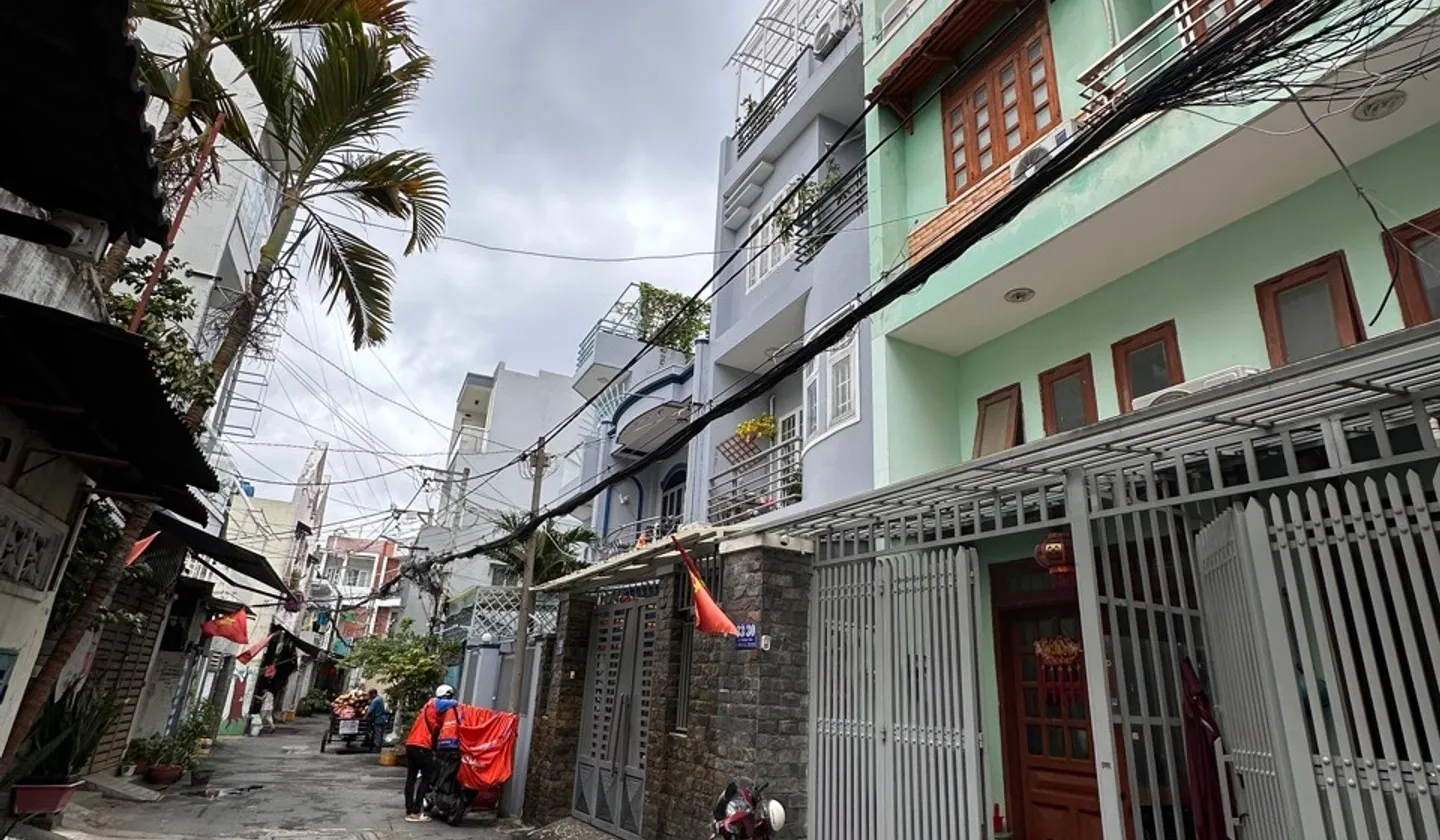 Nhà 5 tầng rộng rãi tại Tân Phú chuẩn sống hiện đại... Bán nhà riêng tại Tân Sơn Nhì, Hồ Chí Minh 01
