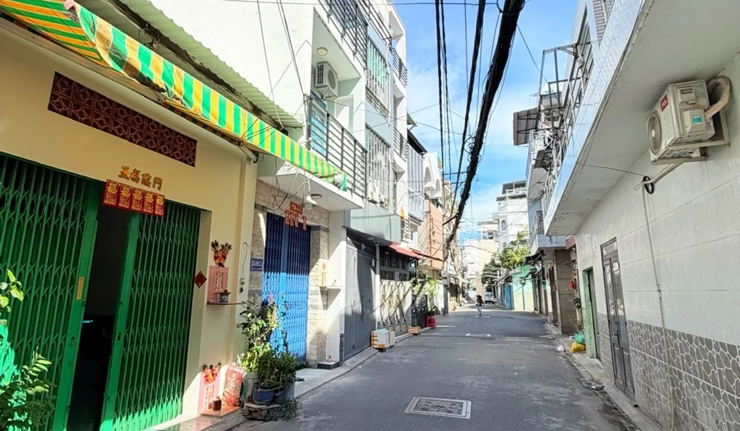 Còn Duy N.hất 1 Lô 4M x19.5M, Ngay Vòng Xoay LÊ ĐẠI HÀNH - Hẻm 5M, Xe Hơi Vô Nhà - Chỉ 8.2 Tỏi... Bán đất tại Tân Hòa, Hồ Chí Minh 01