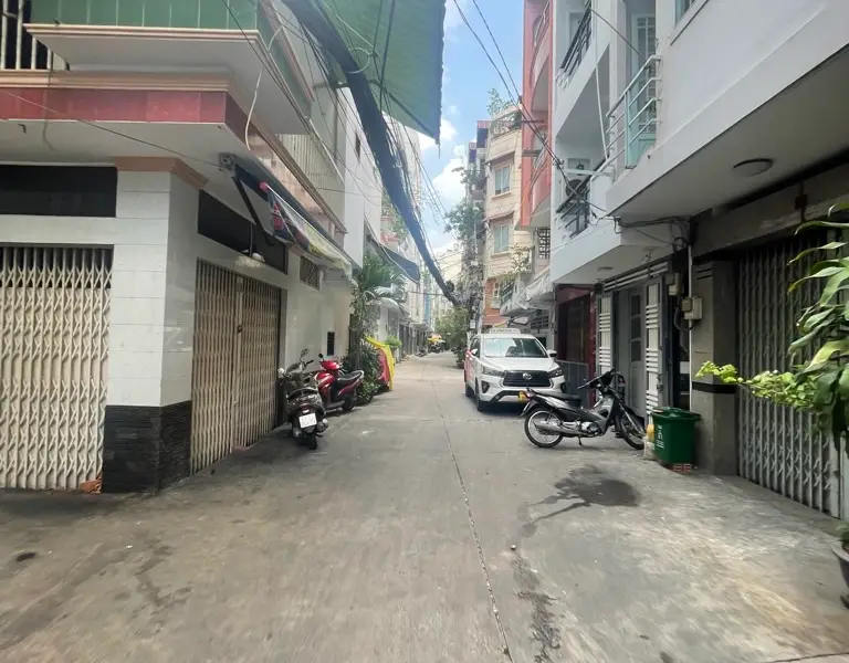 Ngay Trường Đảng - 92m² - 5.49 tỉ - Dòng tiền 288tr/năm - Ngang hơn 5m... Bán nhà riêng tại Khánh Hội, Hồ Chí Minh 01