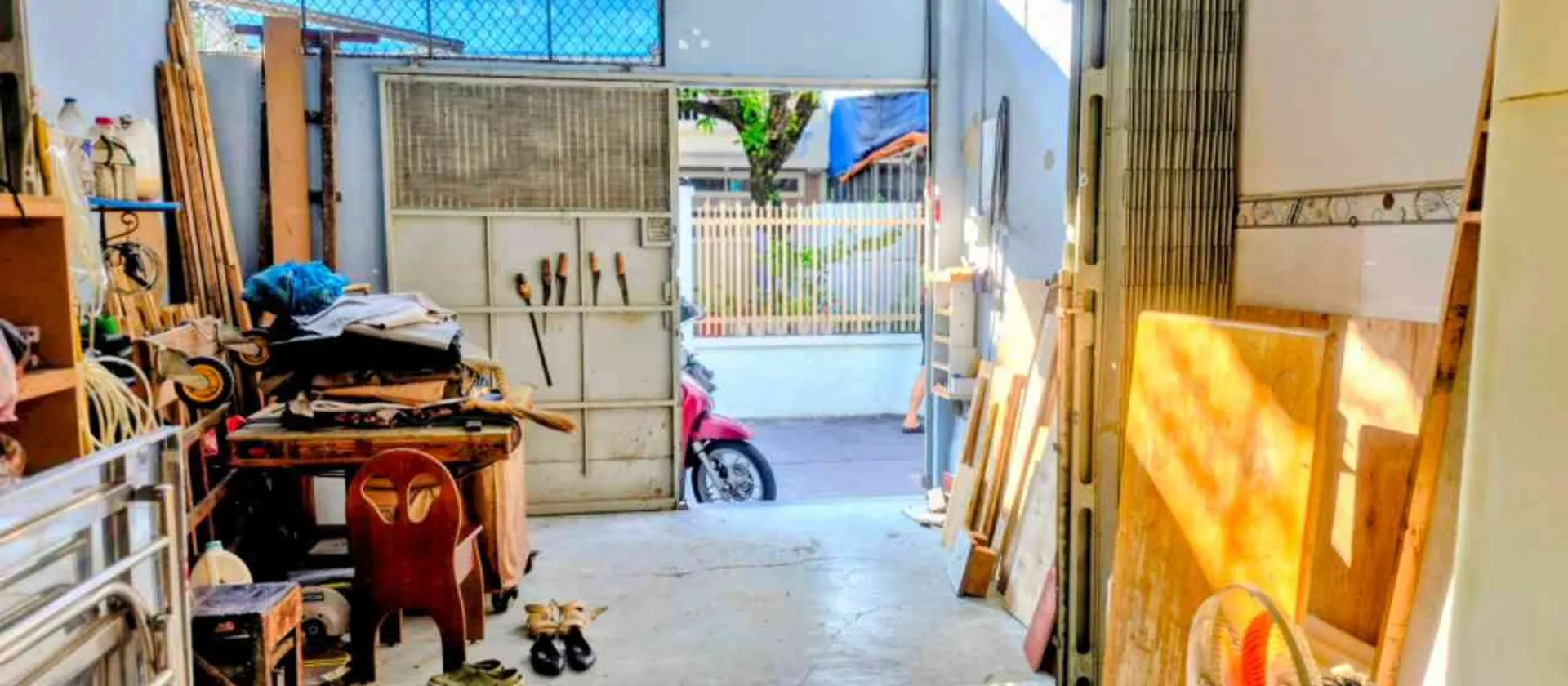 Nhà 2 tầng hẻm xe hơi rộng tại quận 4... Bán nhà riêng tại Vĩnh Hội, Hồ Chí Minh 01