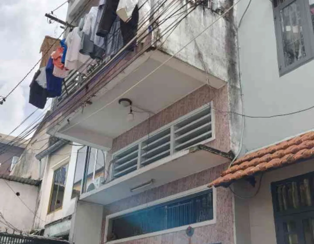 Nhà 3 tầng nhỏ xinh ở Tân Hòa, giá hợp lý chờ chủ mới... Bán nhà riêng tại Tân Hòa, Hồ Chí Minh 01