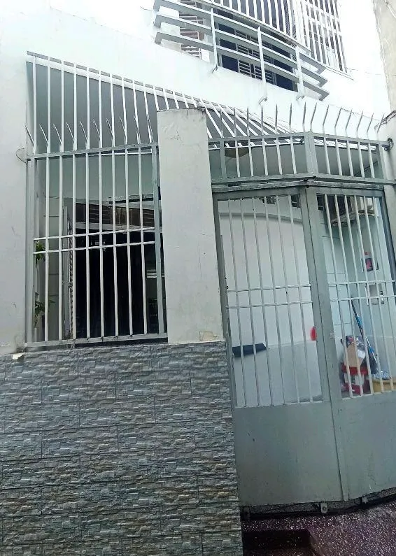 Nhà đẹp 2 tầng 65m2 Hồng Lạc, sổ sẵn, giá hợp lý chưa đến 7 tỏi... Bán nhà riêng tại Bảy Hiền, Hồ Chí Minh 01