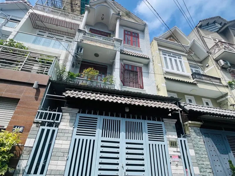 Cần bán gấp giảm sâu 2ty có nhà vào ở ngay 3lau, 3phong khu yên tĩnh,an Ninh kết hợp cho thuê,... Bán nhà riêng tại Thới An, Hồ Chí Minh 01