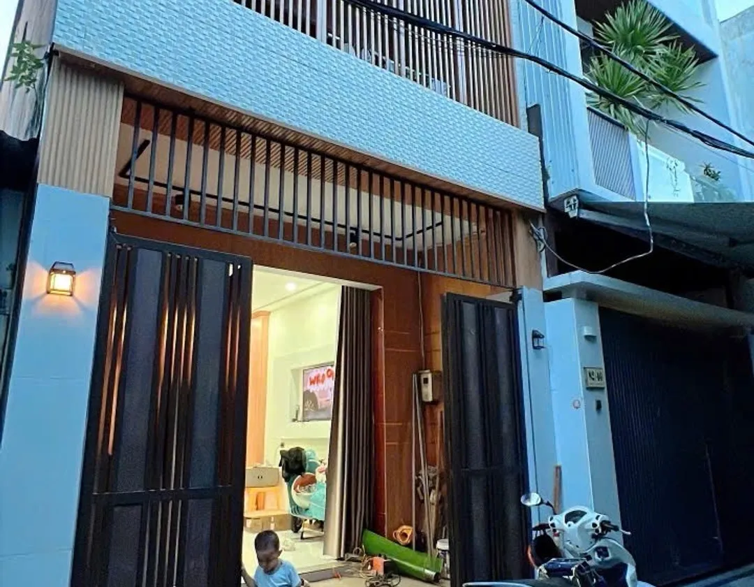 Cơ hội sở hữu nhà 2 tầng kiệt ôtô tải trung tâm Hải Châu giá hấp dẫn... Bán nhà riêng tại Thanh Khê, Đà Nẵng 01