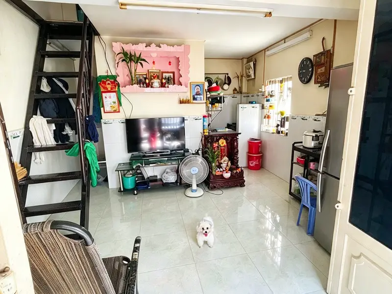 Nhà Nhỉnh 5t.ỷ ở Duơng bá Trạc - quận 8- DT 60m² - Hiện đang chia làm 3 căn cho thuê có thu nhậ... Bán nhà riêng tại Chánh Hưng, Hồ Chí Minh 01