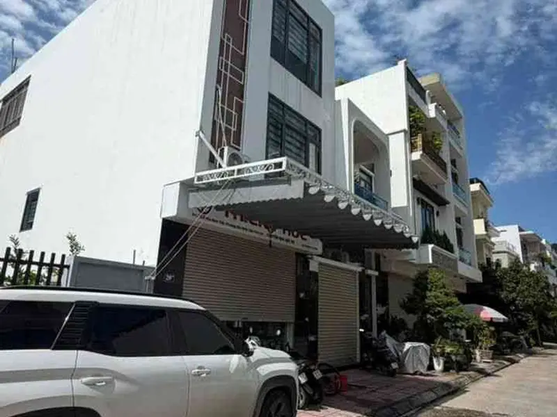 Nhà phố 3 tầng sang trọng tại Cẩm Bình, đón hướng Nam, không gian sống chuẩn mực... Bán nhà riêng tại Cẩm Phả, Quảng Ninh 01