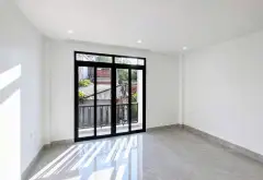 Nhỉnh 2 tỷ, Bán nhà 3 tầng 3 phòng ngủ tại phường Hà Lầm, Quảng Ninh... Bán nhà riêng tại Hà Lầm, Quảng Ninh 02