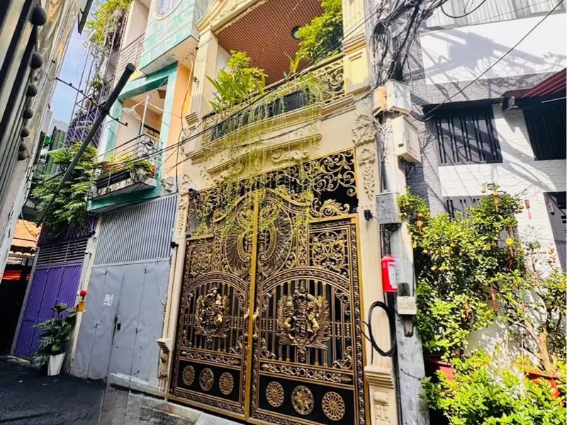 Nhà đẹp 2 tầng gần sân bay tặng full nội thất giá siêu hợp lý... Bán nhà riêng tại Tân Sơn Hòa, Hồ Chí Minh 01