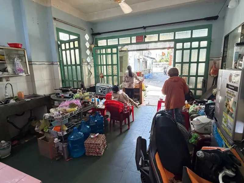 Bán nhà Gia Phú- Bình Tiên- Quận 6
- diện tích 38m2, ngang 5 dài 7,5m
- Kết cấu: 2 tầng, 2pn, 2wc
-... Bán nhà riêng tại Bình Tiên, Hồ Chí Minh 01