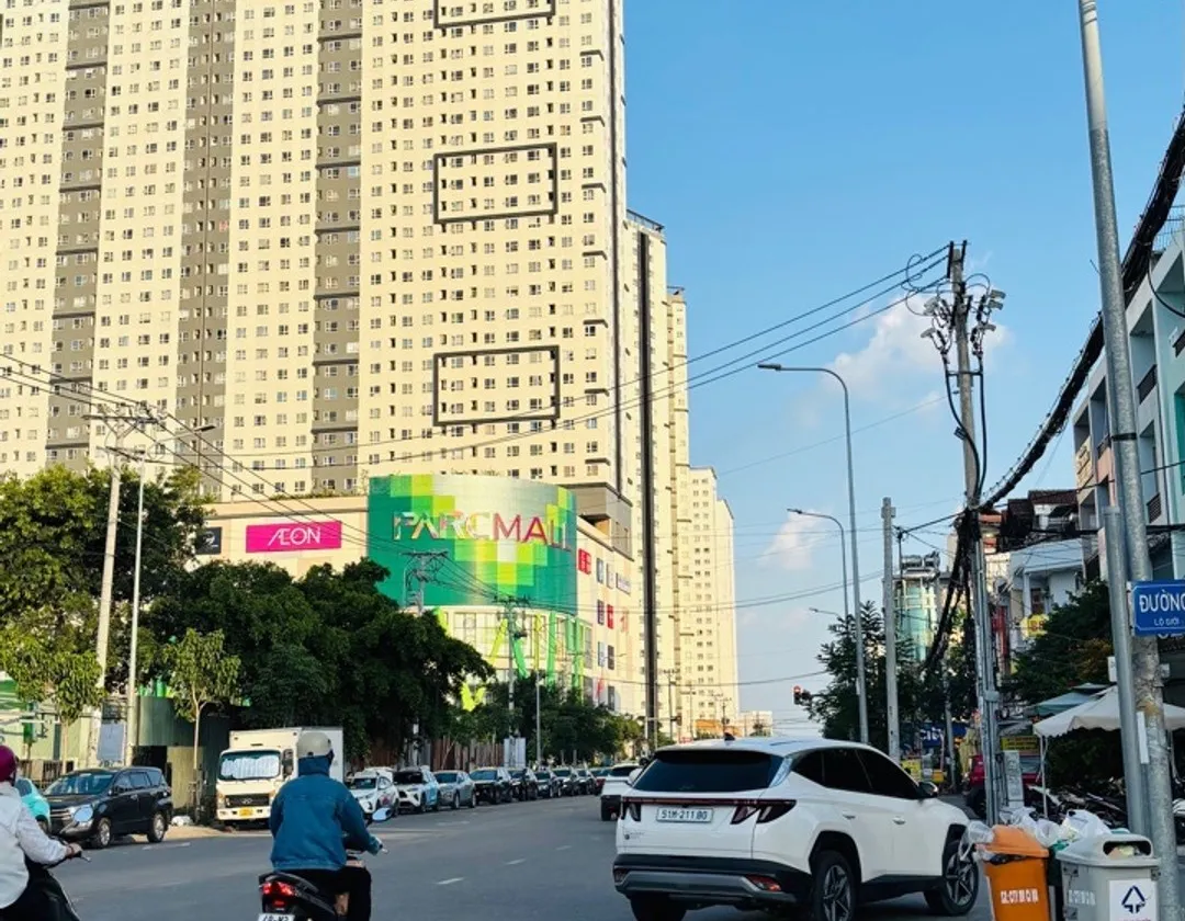 Nhà Hẻm Xe Hơi Cao Lỗ - Giá Tốt Cho Gia Đình Nhỏ... Bán nhà riêng tại Chánh Hưng, Hồ Chí Minh 01
