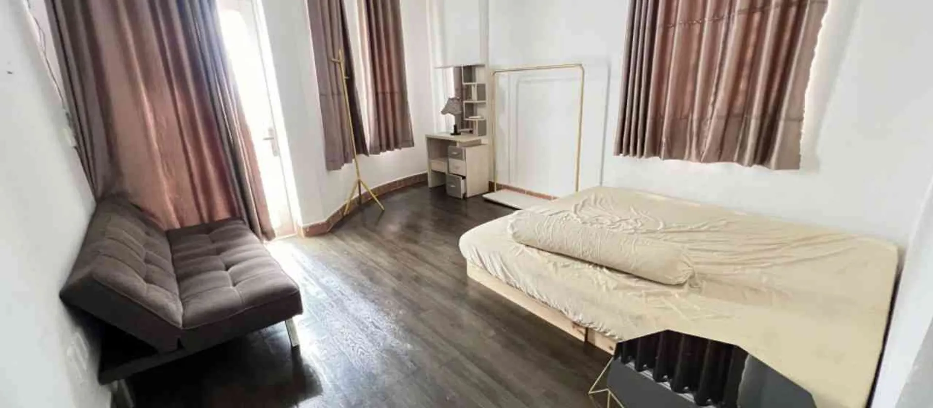 Nhà 4 tầng 5PN hẻm đông người qua lại quận 8 giá 9.8 tỷ... Bán nhà riêng tại Chánh Hưng, Hồ Chí Minh 01