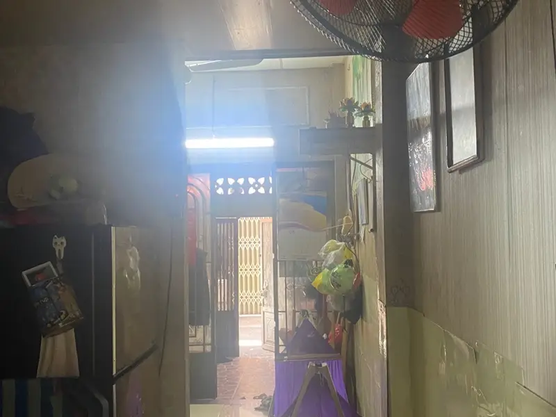 Bán nhà 2 tầng hẻm ô tô gần Cách Mạng Tháng 8, diện tích 33m², giá 5 tỷ đồng... Bán nhà riêng tại Tân Sơn Nhất, Hồ Chí Minh 01