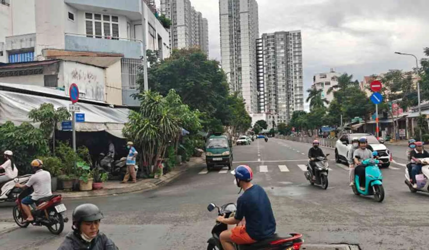 Bán nhà mặt phố tại phường Bình Phú, Hồ Chí Minh, diện tích 238.8m2... Bán nhà mặt phố tại Bình Phú, Hồ Chí Minh 01
