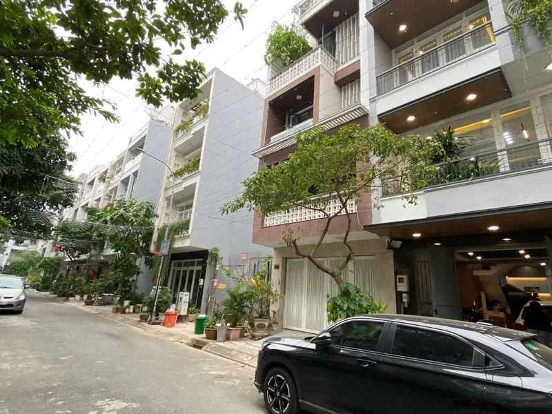 Nhà Phố Quận 7 Sang Trọng Có Gara Ô Tô & Thang Máy... Bán nhà mặt phố tại Tân Mỹ, Hồ Chí Minh 01