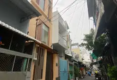 Nhà cũ tiện xây mới
Diện tích lớn: 5.3 x20... Bán nhà riêng tại Bình Tây, Hồ Chí Minh 02