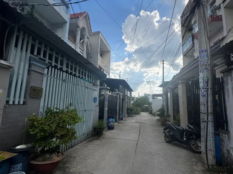 Bán nhà riêng 3 tầng 4 phòng ngủ tại phường Bình Tân, Nguyễn Thị Tú... Bán nhà riêng tại Bình Tân, Hồ Chí Minh 01