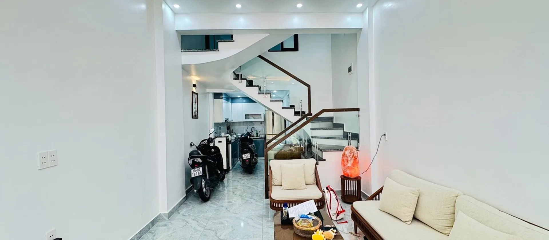 Chính chủ gửi bán căn nhà xinh đẹp tại phố Phạm Hữu Điều
diện tích 43 m² xây 3 tầng độc lập... Bán nhà riêng tại An Biên, Hải Phòng 01