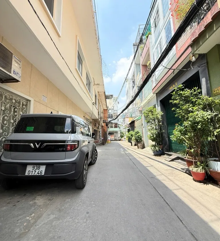 Căn hộ 3PN hiện đại tại Quận 10, giá hấp dẫn... Bán căn hộ chung cư tại Hòa Hưng, Hồ Chí Minh 01