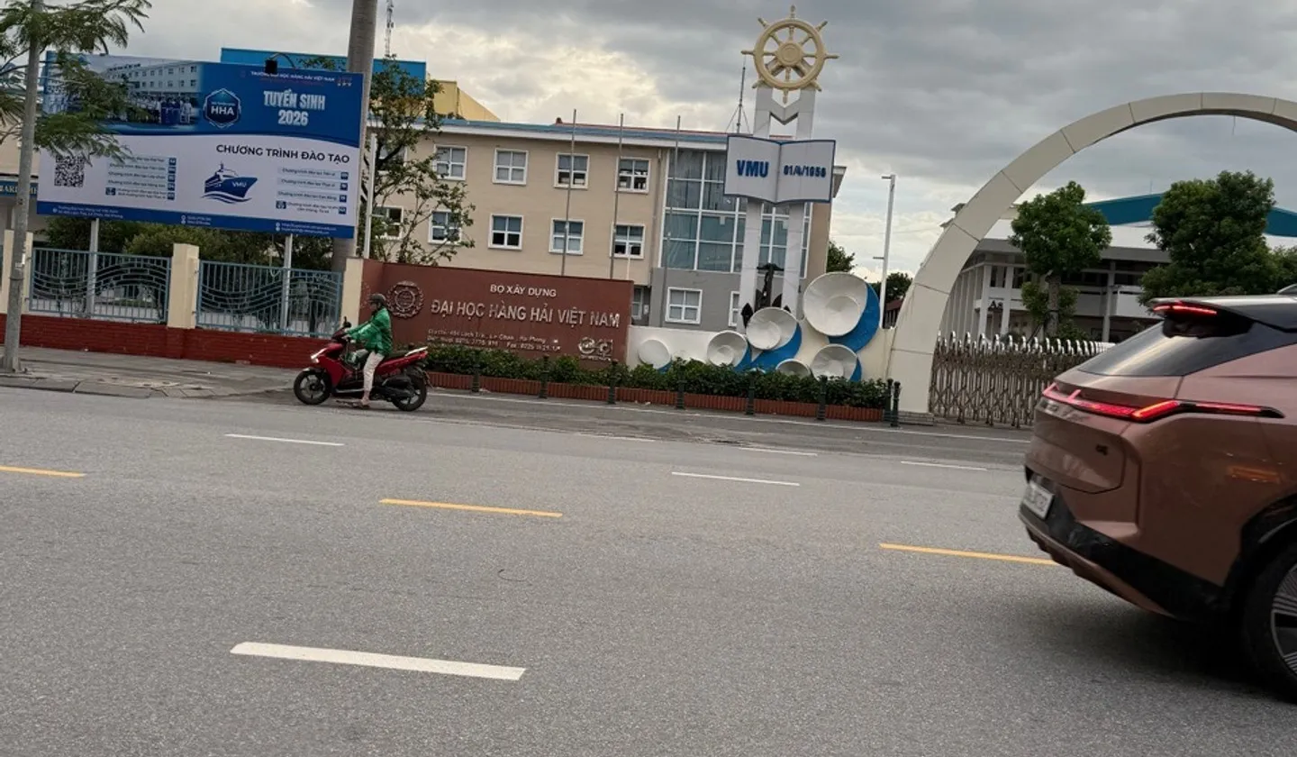 🔥 GIẢM THẲNG 100 TRIỆU – CÒN 3,8 TỶ | NHÀ 4 TẦNG FULL NỘI THẤT – CHỈ 150M TỚI ĐH HÀNG HẢI – 5 PHÒN... Bán nhà riêng tại Lê Chân, Hải Phòng 01