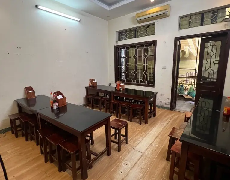 Bán nhà mặt phố Vương Thừa Vũ, 4 tầng, mặt tiền 4.4m, giá 23 tỷ, vỉa hè, kinh doanh sầm uất.... Bán nhà mặt phố tại Khương Đình, Hà Nội 01