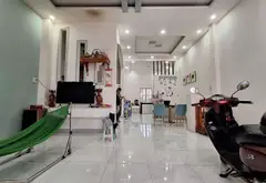 Nhà Riêng Sang Trọng Hóc Môn với Mặt Tiền Rộng và Không Gian Đón Ánh Sáng Tự Nhiên... Bán nhà riêng tại Đông Thạnh, Hồ Chí Minh 13