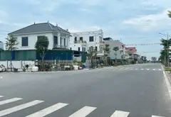 Nhà mặt phố kinh doanh Phúc Thịnh, Bắc Hồng, thông số cực chuẩn giá nhỉnh 90tr/m, DT gần 60m.... Bán nhà mặt phố tại Phúc Thịnh, Hà Nội 02