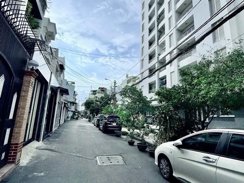 Bán nhà riêng Quận 10 Tô Hiến Thành 31.5m2 2 tầng hướng Đông Bắc... Bán nhà riêng tại Hòa Hưng, Hồ Chí Minh 01