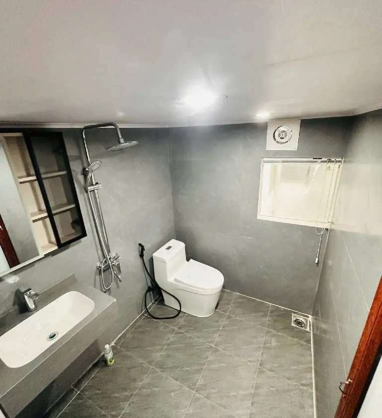 Bán nhà riêng 7 tầng khu vực Lạc Long Quân với 12 phòng khép kín và view Hồ Tây... Bán nhà riêng tại Nghĩa Đô, Hà Nội 01