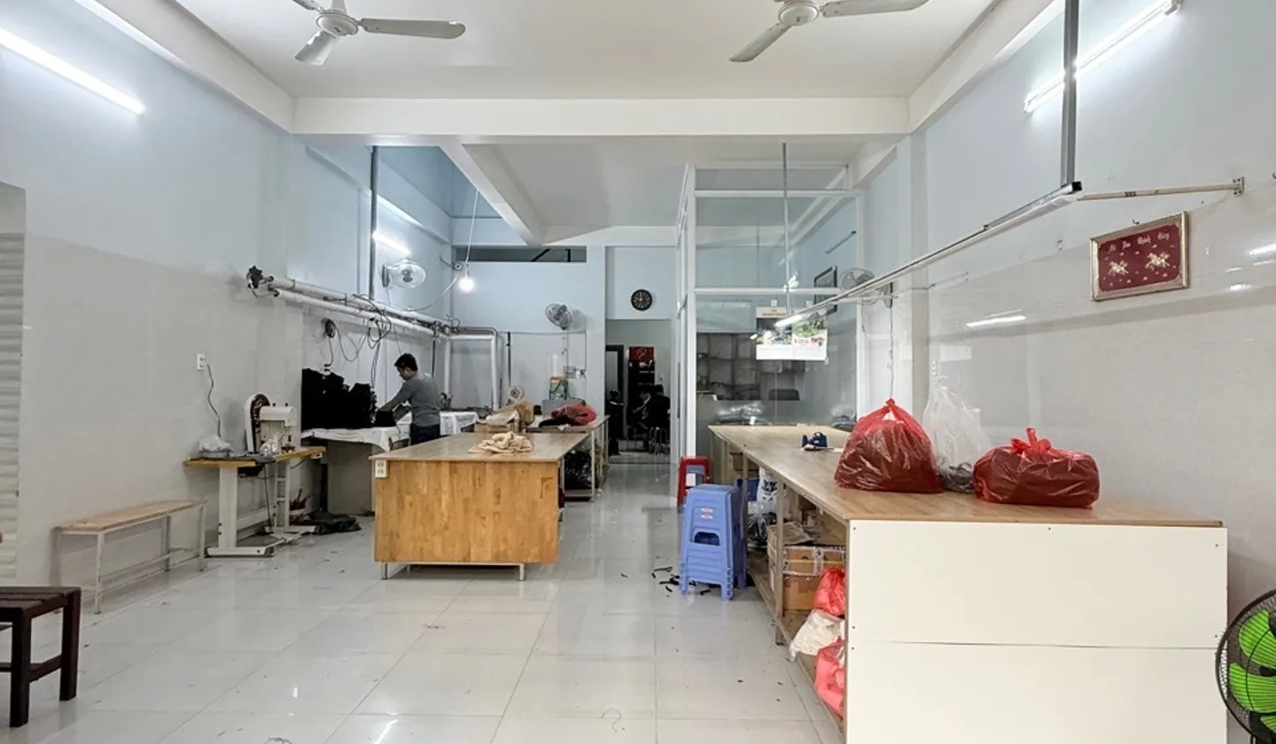 Bán tòa nhà xưởng 3 tầng tại phường Đông Hưng Thuận, TP.HCM, diện tích 248m2... Bán nhà riêng tại Đông Hưng Thuận, Hồ Chí Minh 01