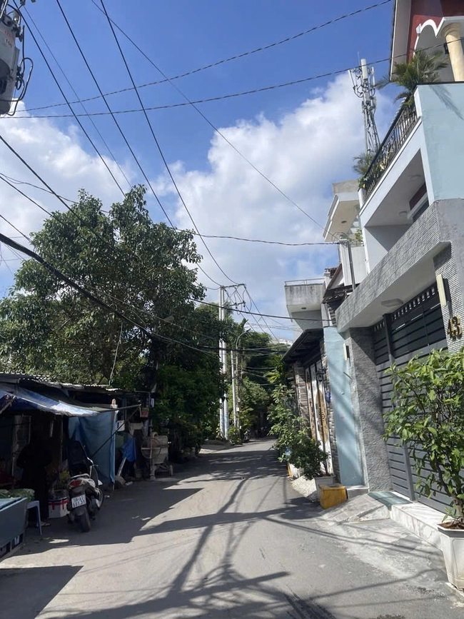 Bán nhà 4 tầng, hẻm xe hơi, đường Đỗ Xuân Hợp, phường Phước Long B, Quận 9, 34,56m2, nhỉnh 3 tỷ tại Hồ Chí Minh 01