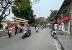 Bán nhà Dương Quảng Hàm, Cầu Giấy, 52.8m2, 5 tầng, 5PN, nội thất toàn gỗ hương đỏ, giá 13.4 tỷ... Bán nhà riêng tại Cầu Giấy, Hà Nội 01