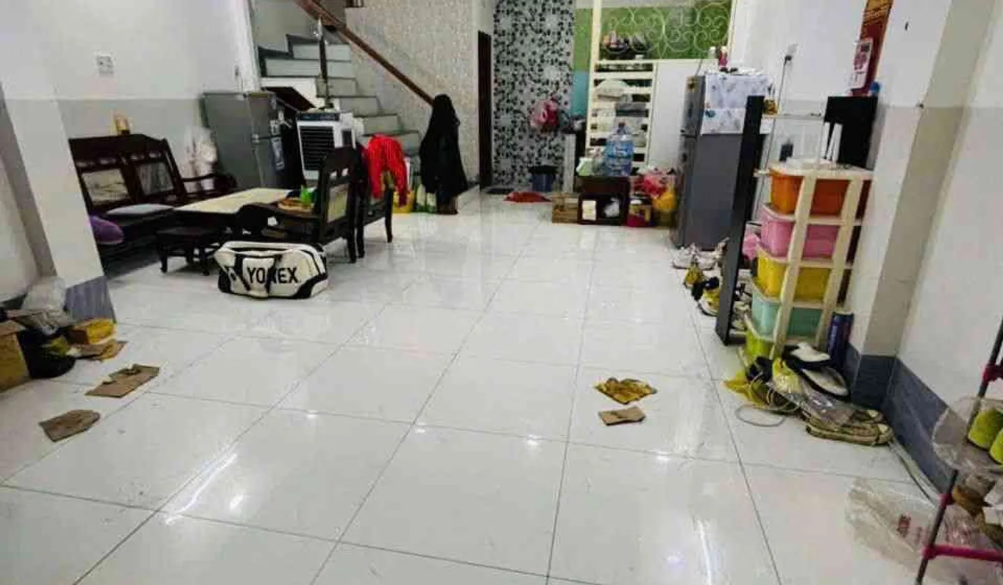 Bán nhà riêng 4 tầng 3PN hướng tây nam tại quận 8... Bán nhà riêng tại Chánh Hưng, Hồ Chí Minh 01