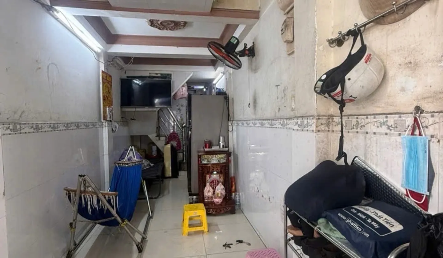 Bán nhà 5 tầng tại Quận 4 gần trung tâm, hẻm xe hơi đỗ cửa... Bán nhà riêng tại Xóm Chiếu, Hồ Chí Minh 01