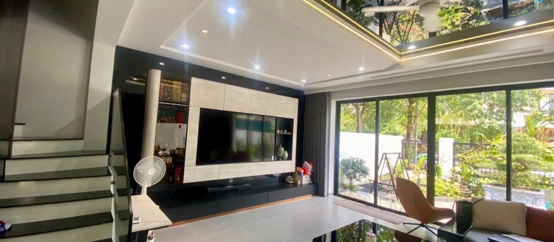 Biệt thự đẳng cấp với nội thất nhập khẩu tại khu vực đắc địa Geleximco... Bán biệt thự, liền kề tại Dương Nội, Hà Nội 01