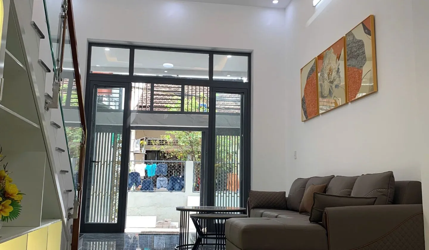 CHỦ CẦN BÁN NÊN GIẢM THÊM 200 TRIỆU.
🔥 SIÊU PHẨM NHÀ ĐẸP – 3 TẦNG CỰC THOÁNG – KIỆT RỘNG 3M5 HÀ H... Bán nhà riêng tại Thanh Khê, Đà Nẵng 01