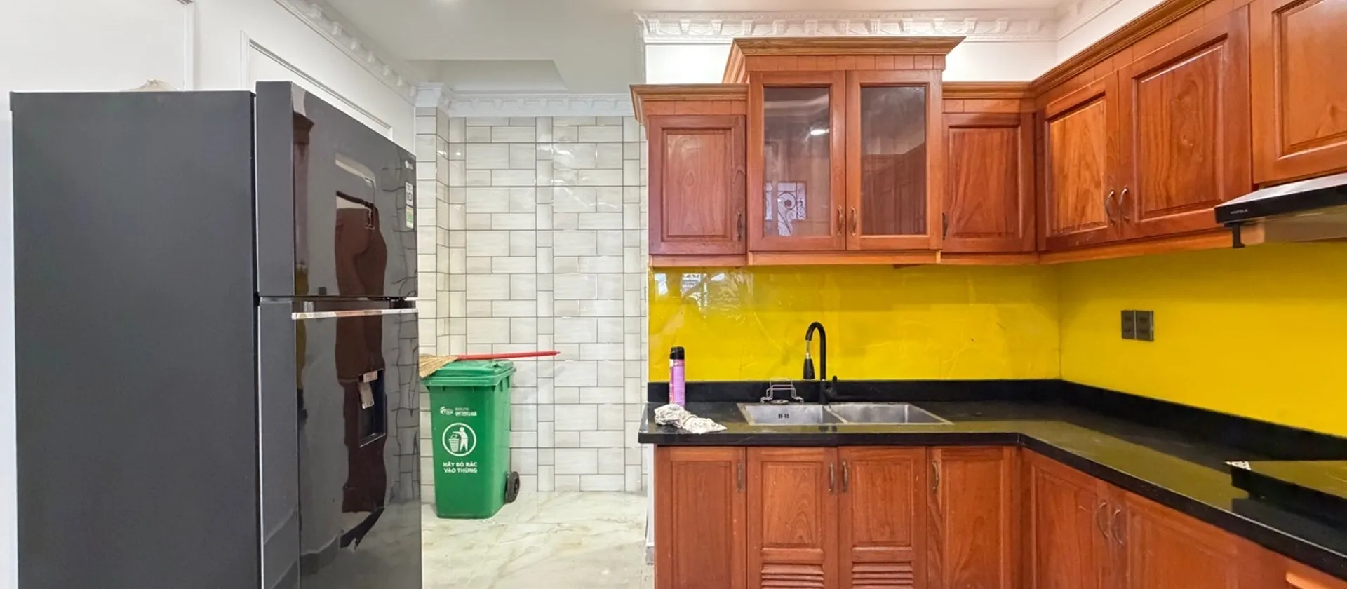 Nhà 5 tầng full nội thất phường Cầu Kiệu, xe hơi đỗ trong nhà... Bán nhà riêng tại Cầu Kiệu, Hồ Chí Minh 01