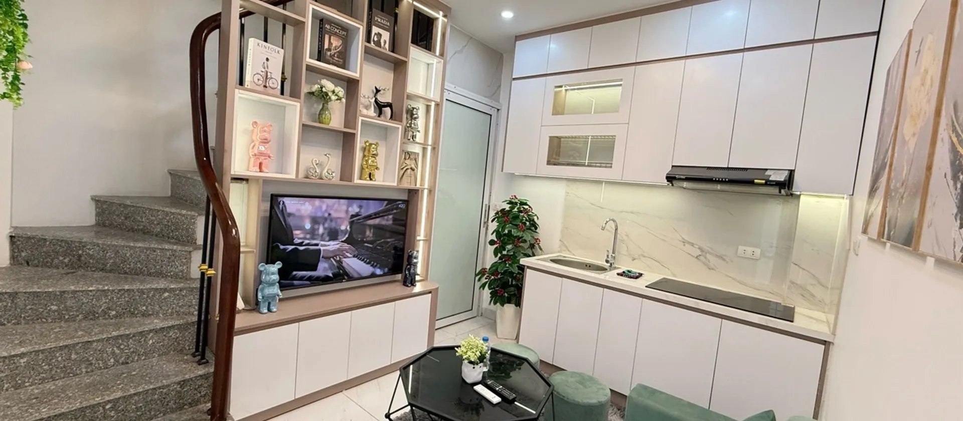 Bán nhà 4 tầng tại Phường Vĩnh Tuy, Hà Nội, ngõ ô tô rộng, giá 3.9 tỷ... Bán nhà riêng tại Vĩnh Tuy, Hà Nội 01