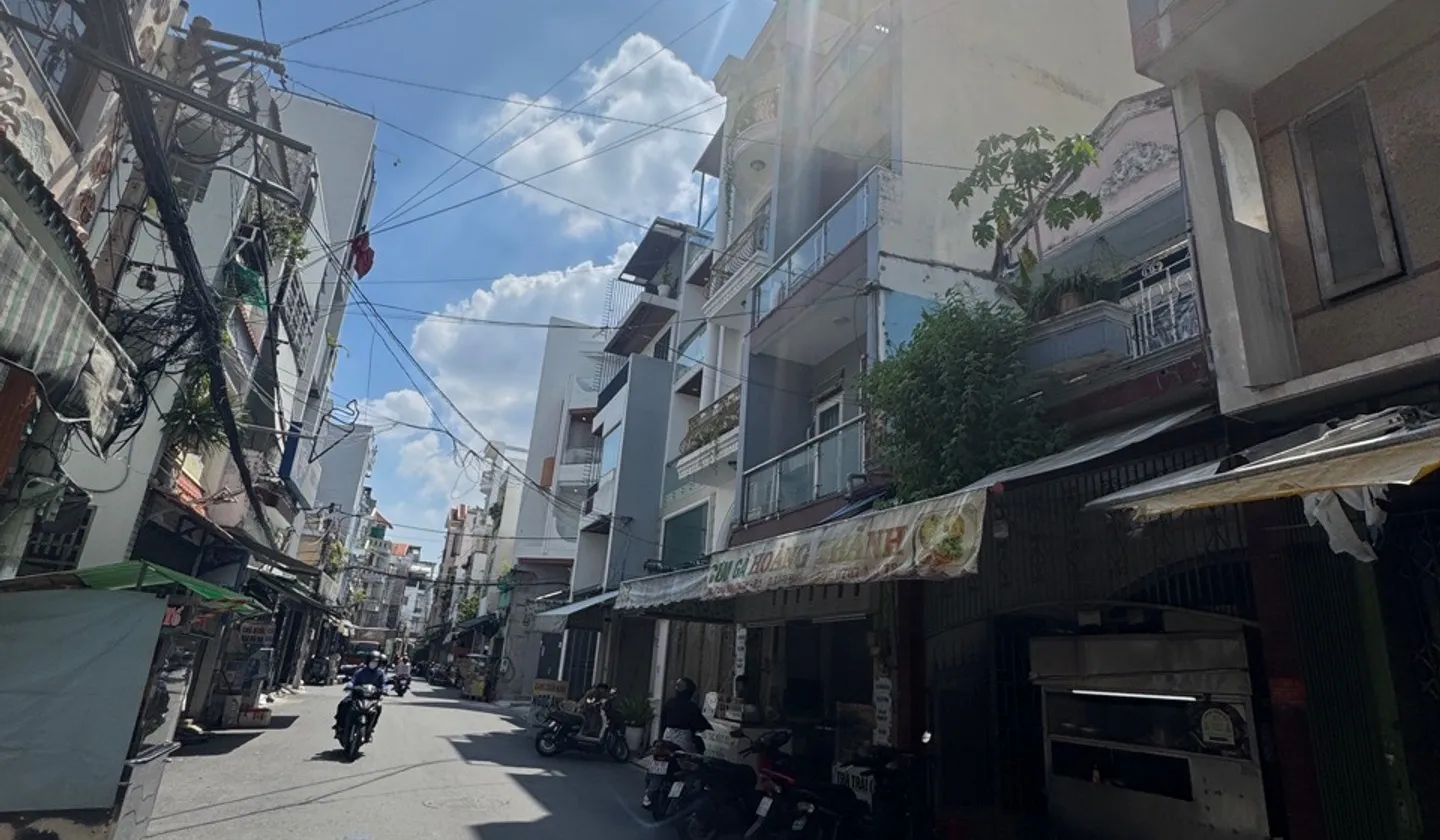 Nhà nhỏ Tân Sơn Nhất trung tâm, cơ hội sở hữu nhanh giá tốt... Bán nhà riêng tại Tân Sơn Nhất, Hồ Chí Minh 01